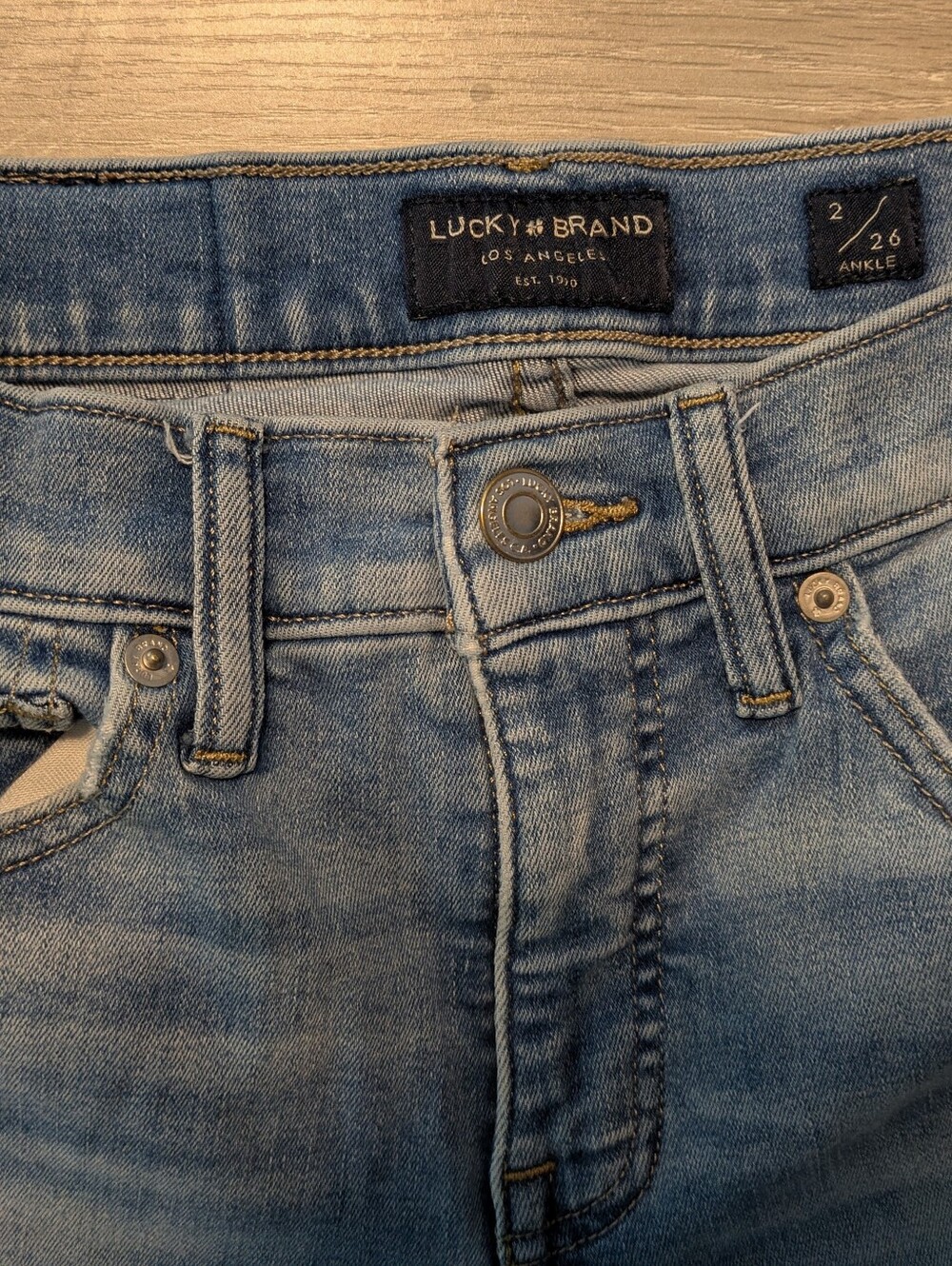 Lucky Brand Light Blue Mid Rise Denim Jeans - Picture 5 of 6